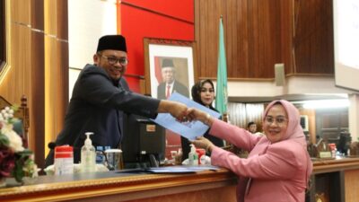 Rapat Paripurna Fraksi di DPRD Dihadiri Sekda Kalbar