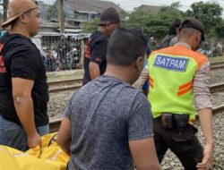 Seorang Pemotor Tewas Tertabrak KRL di Palang Pintu Dekat Stasiun Citayam